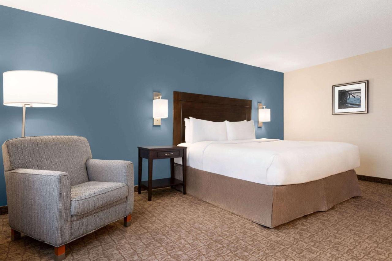 Wyndham Garden Niagara Falls Fallsview Buitenkant foto