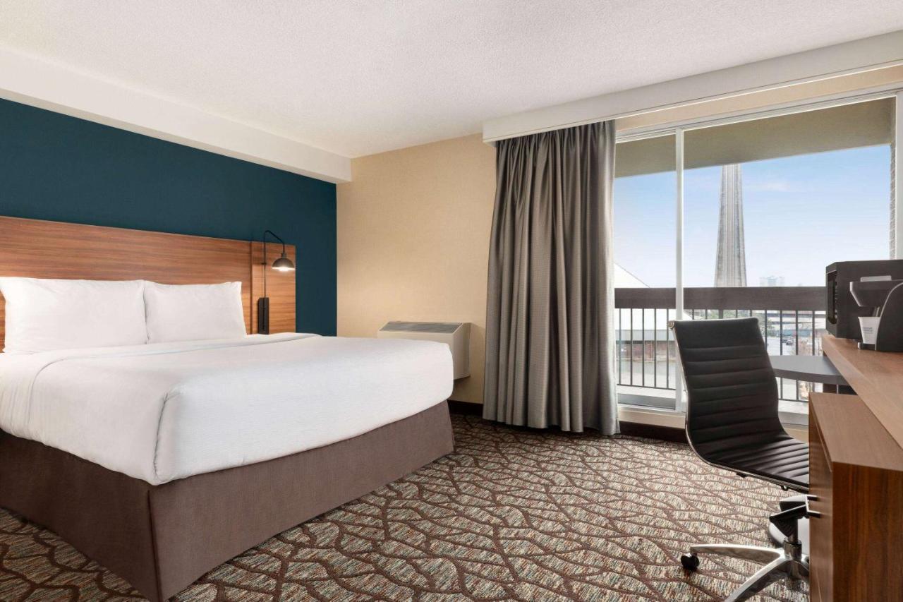 Wyndham Garden Niagara Falls Fallsview Buitenkant foto